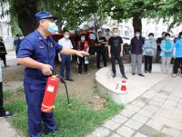 學?；馂奶由械奈宸N錯誤行為